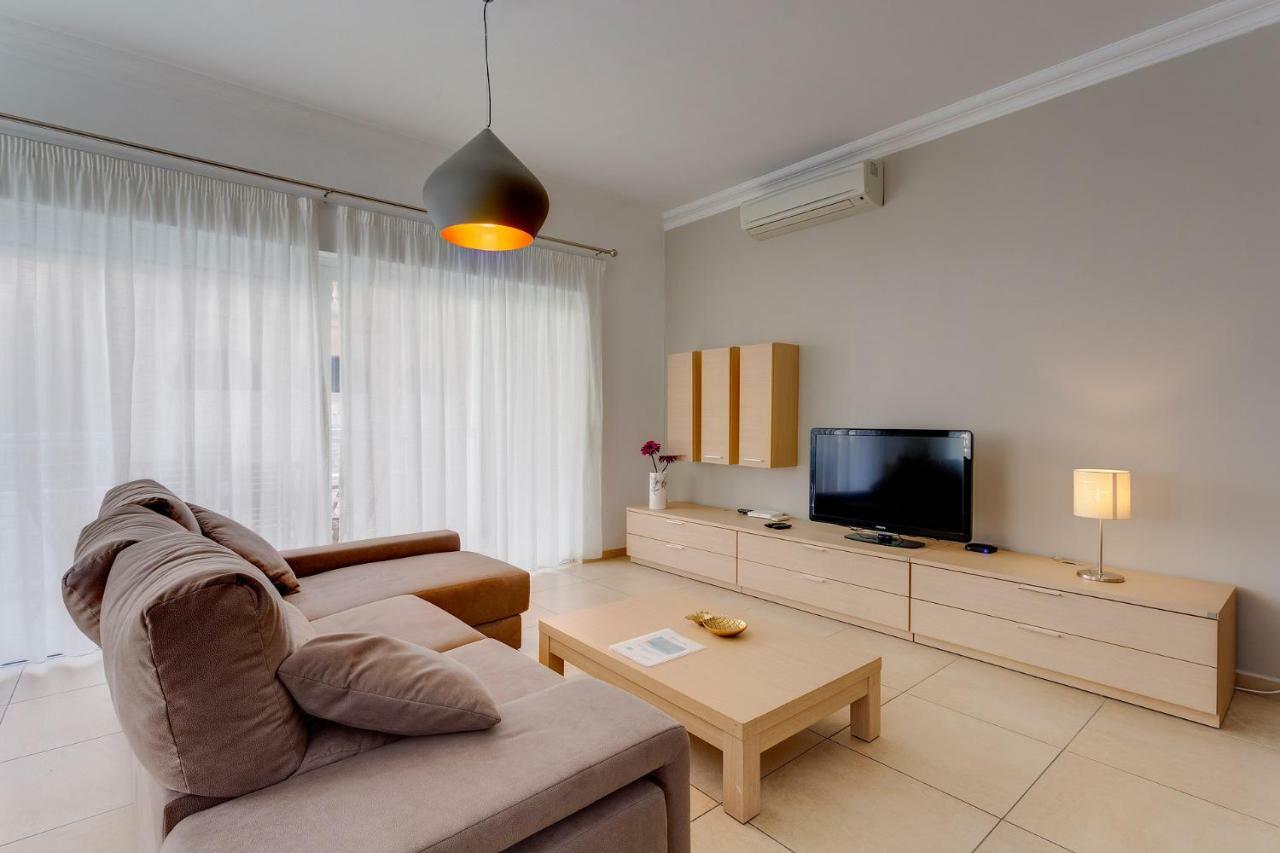 Apartment In Cambridge With Pool Sliema