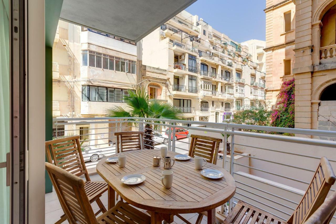 Apartment In Cambridge With Pool Sliema