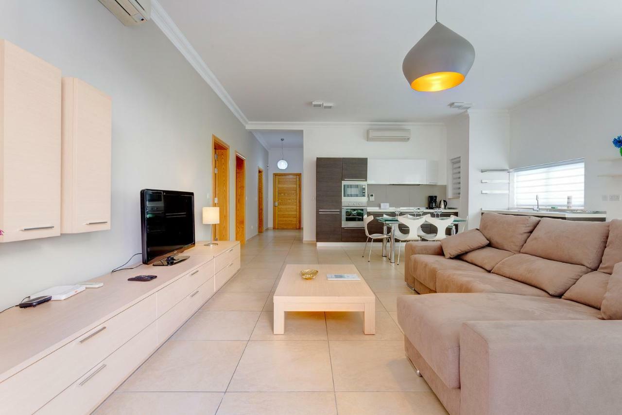 In Cambridge With Pool Apartamento